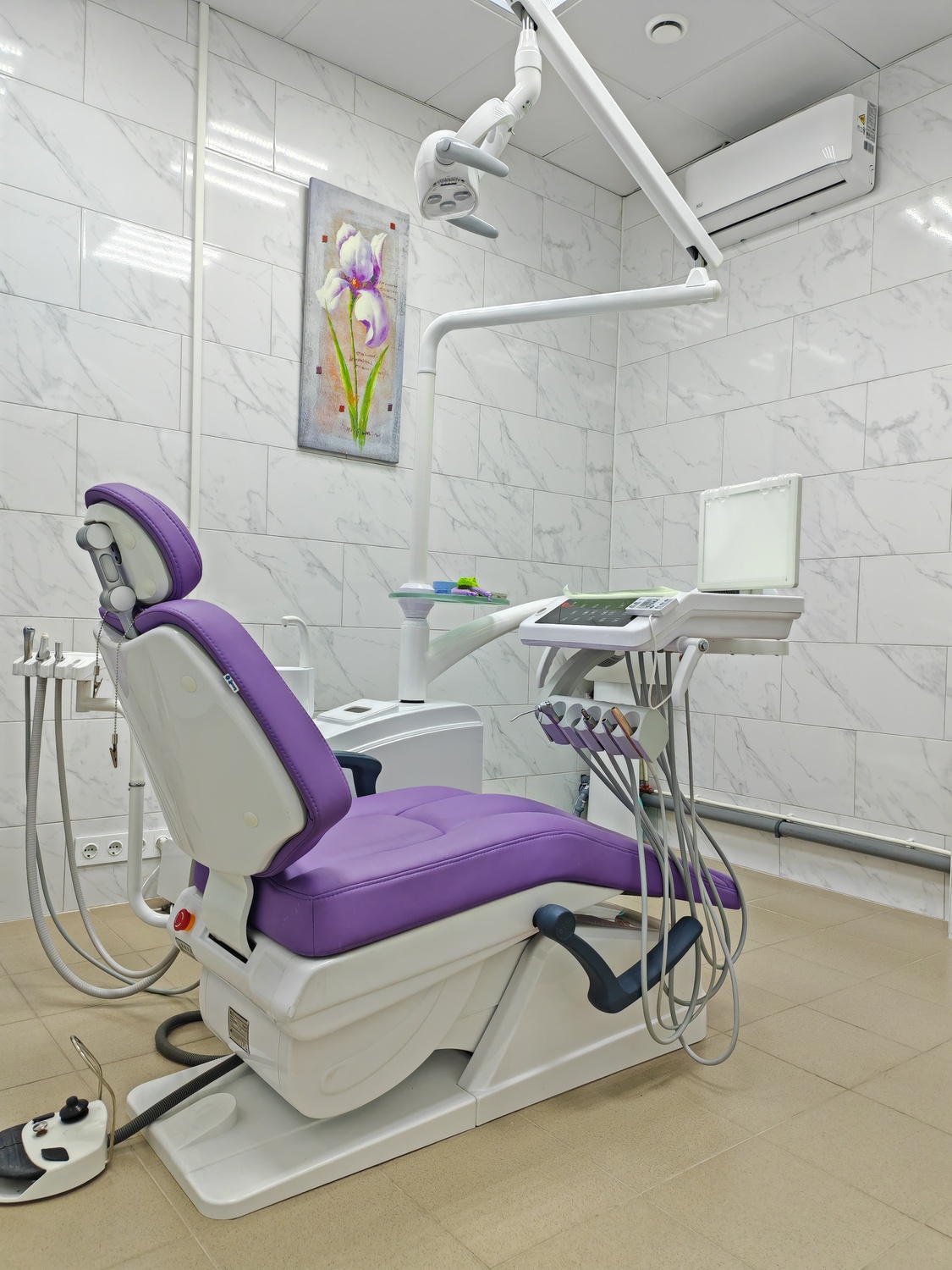 Стоматолог-ортопед в Отрадном устанавливает коронки Съёмное протезирование в Отрадном протез Акри-Фри